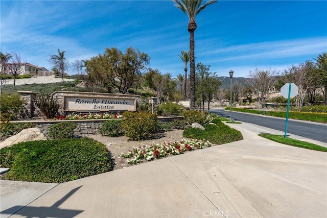 12680 Encino Ct, Rancho Cucamonga, CA 91739 - community / neighborhood sign featuring a mountain view