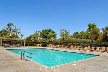 43966 Highlander Dr, Temecula, CA 92592 - community pool with a patio