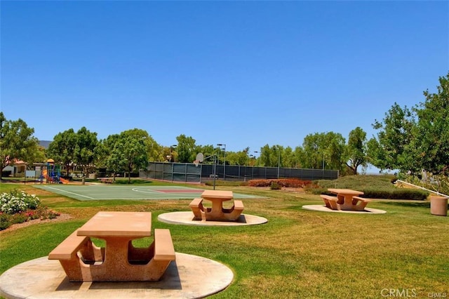 43966 Highlander Dr, Temecula, CA 92592 - view of home's community with community basketball court