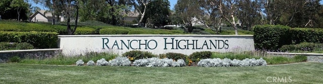 43966 Highlander Dr, Temecula, CA 92592 - community / neighborhood sign with a lawn