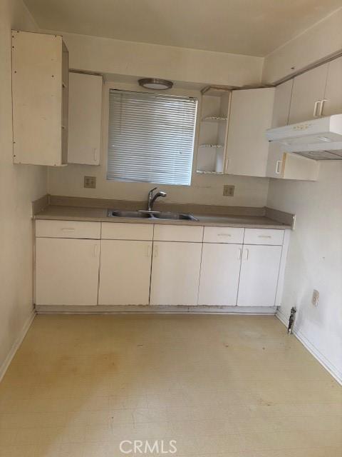 111 N Victoria Ave, Corona, CA 92879 - photo 4