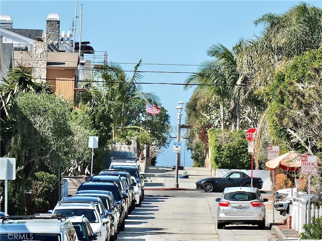508 30th St, Hermosa Beach, CA 90254 - view of road featuring traffic signs and street lights