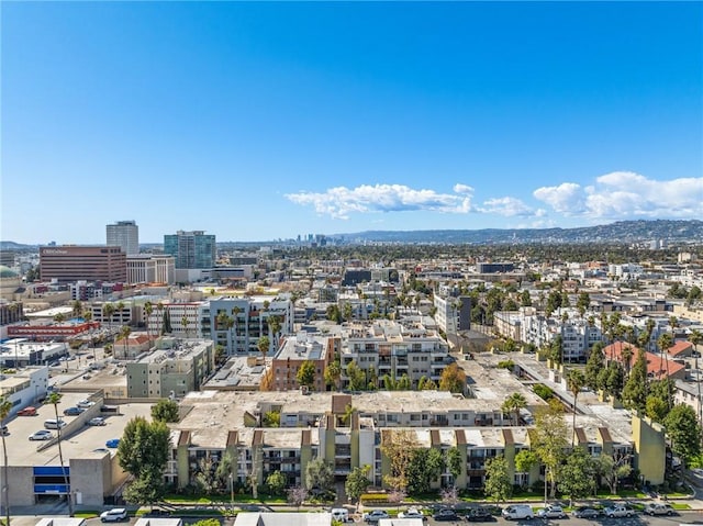 drone / aerial view with a view of city