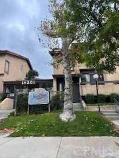 14201 Foothill Blvd Unit 28, Sylmar CA, 91342, 2 bedrooms, 3 baths townhouse for sale