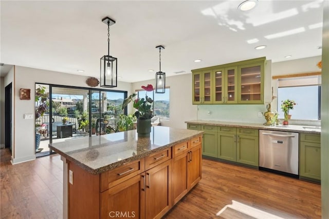 22176 Dogie Pl, Canyon Lake, CA 92587 - kitchen featuring stainless steel dishwasher, plenty of natural light, a center island, decorative light fixtures, and recessed lighting