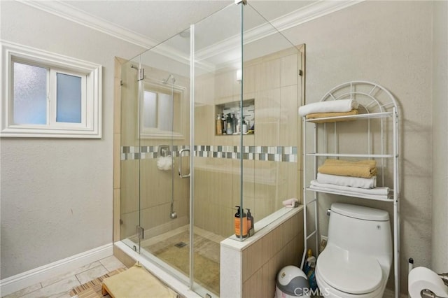 bathroom featuring crown molding, toilet, a textured wall, and a shower stall