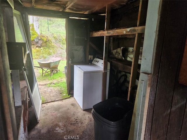 washroom featuring washer / dryer and laundry area