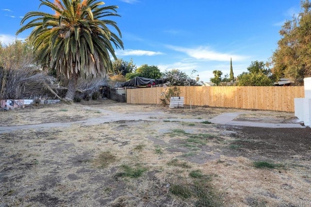 view of yard featuring fence