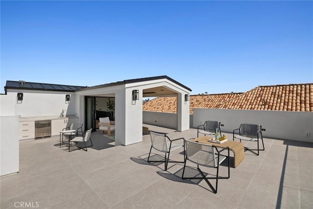 20 Balboa Cvs, Newport Beach, CA 92663 - view of patio / terrace