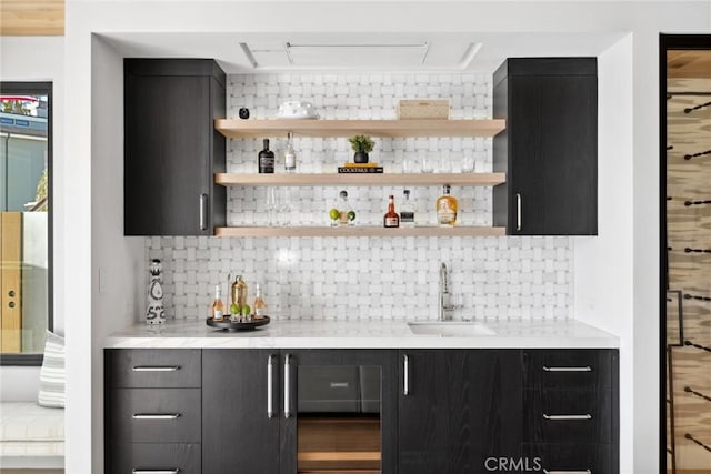 20 Balboa Cvs, Newport Beach, CA 92663 - bar with indoor wet bar, a sink, and backsplash