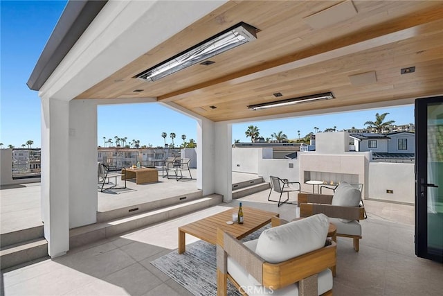 20 Balboa Cvs, Newport Beach, CA 92663 - view of patio with outdoor dining area
