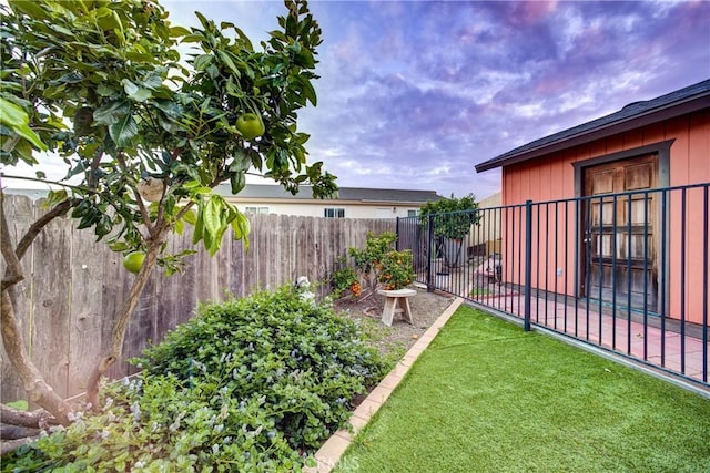 view of yard featuring fence