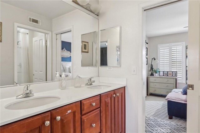 33971 Lily Rd, Yucaipa, CA 92399 - ensuite bathroom with double vanity