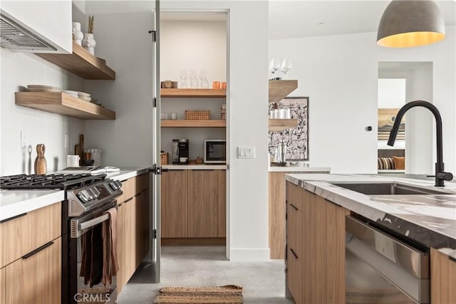 kitchen featuring open shelves, a sink, stainless steel appliances, light countertops, and modern cabinets