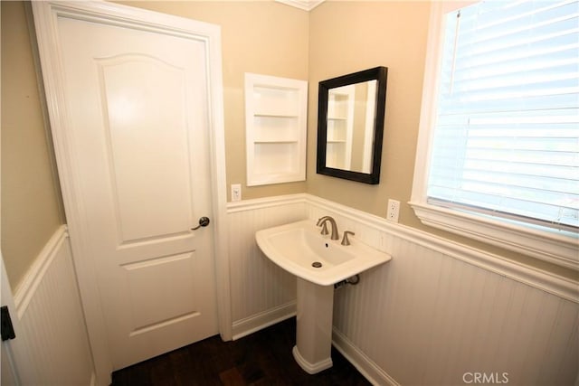 bathroom with wainscoting