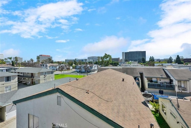 bird's eye view featuring a city view