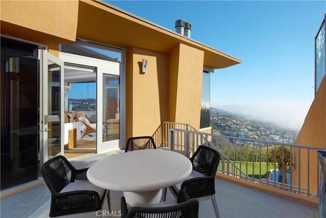1415 Coral Dr, Laguna Beach, CA 92651 - view of balcony