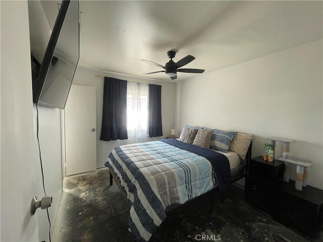 316 Mcbroom Ave, Barstow, CA 92311 - bedroom with ceiling fan