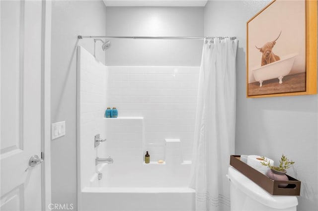 full bath with shower / bath combination with curtain and toilet