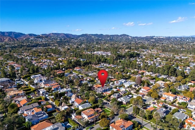 bird's eye view featuring a residential view and a mountain view