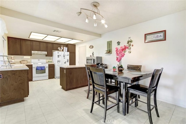 dining area with visible vents