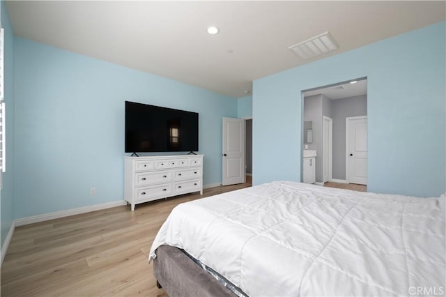 bedroom featuring visible vents, recessed lighting, wood finished floors, and baseboards