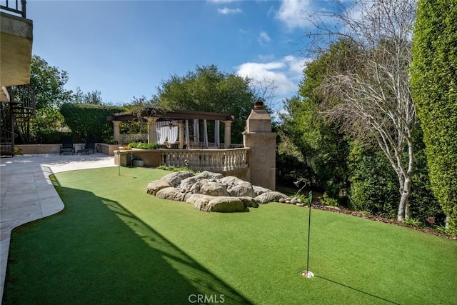 view of yard with a patio