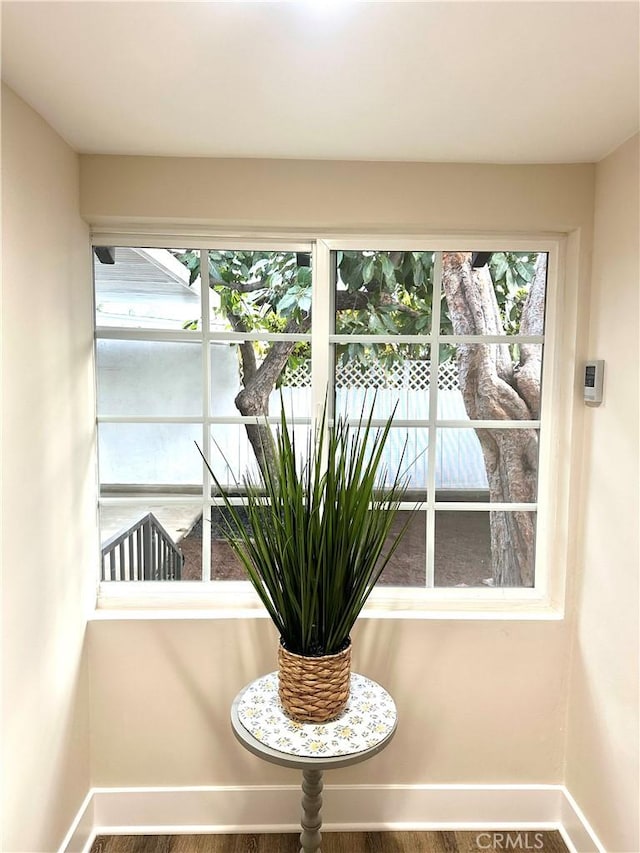 room details featuring baseboards