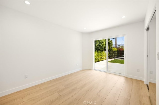 914 N Catalina St, Burbank, CA 91505 - empty room with light wood-style floors, baseboards, and recessed lighting