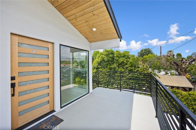 914 N Catalina St, Burbank, CA 91505 - view of balcony