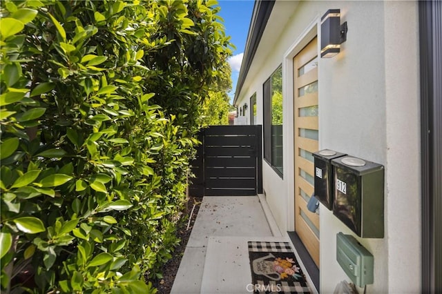 914 N Catalina St, Burbank, CA 91505 - view of side of property