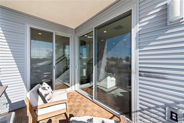 balcony with a sunroom