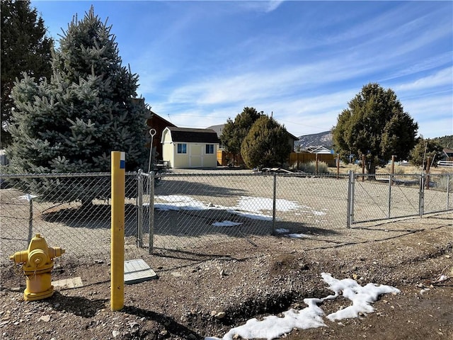849 Hemlock Ln, Big Bear City, CA 92314 - photo 3