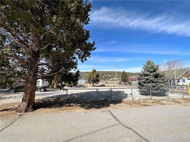 849 Hemlock Ln, Big Bear City, CA 92314 - photo 5