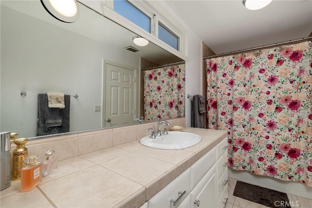 full bath featuring visible vents and vanity