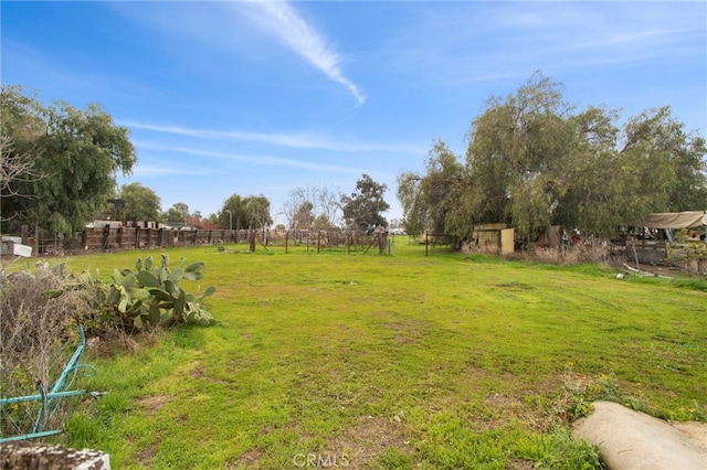 view of yard featuring fence