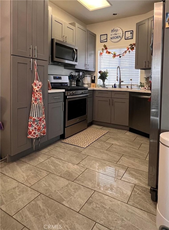14199 Auburn Ct, Victorville, CA 92394 - photo 6