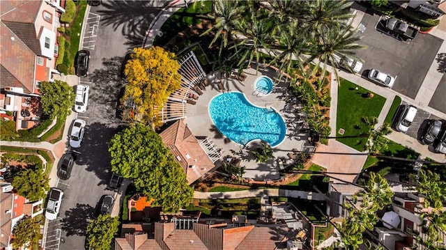 bird's eye view of a pool area