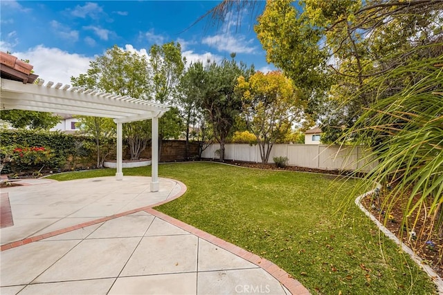 view of yard featuring a fenced backyard, a pergola, and a patio area