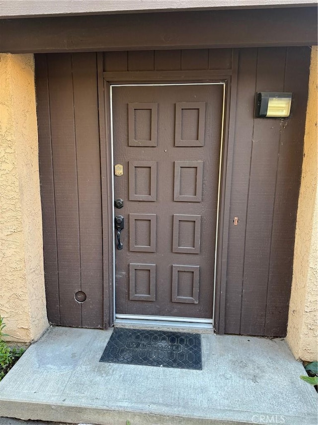 view of property entrance