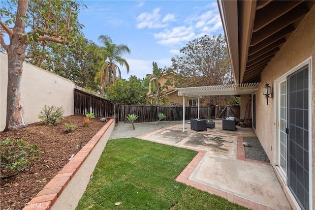 view of yard with a fenced backyard, an outdoor living space, a pergola, and a patio