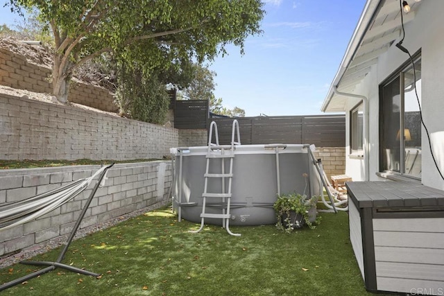 view of yard featuring fence