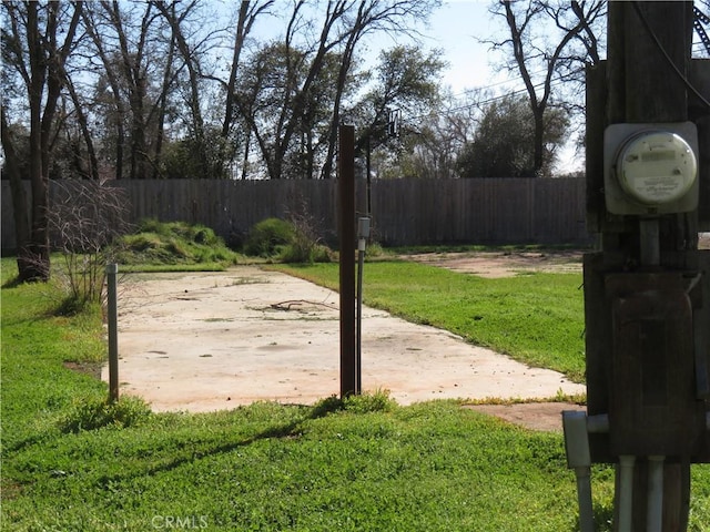 view of yard with fence