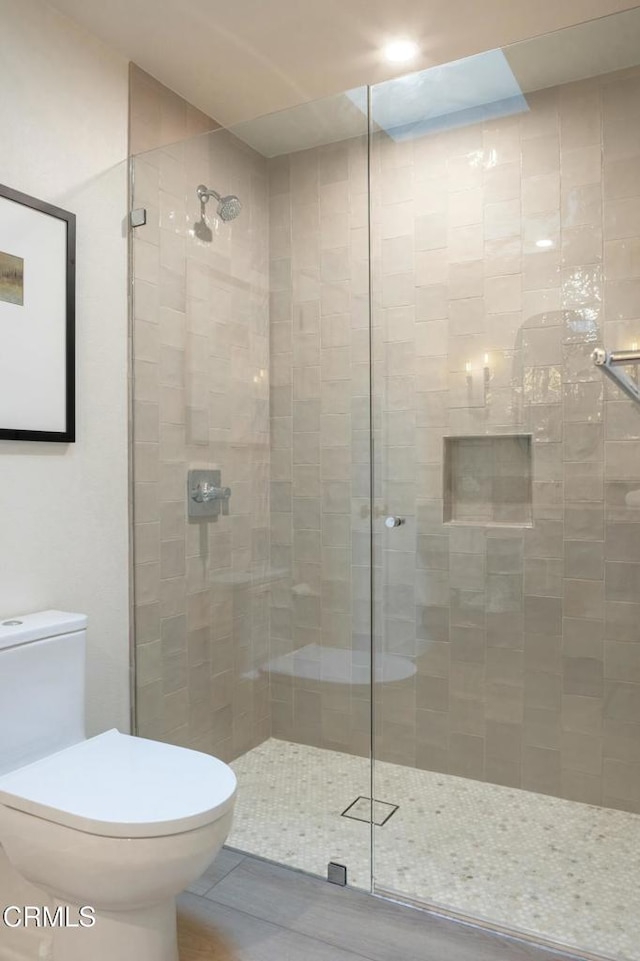 35 Lafayette Dr, Rancho Mirage, CA 92270 - full bathroom featuring toilet and a shower stall