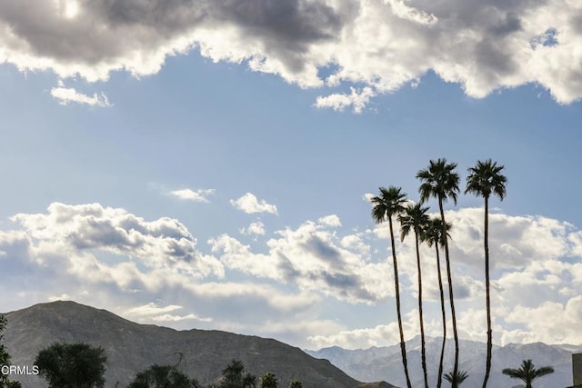 35 Lafayette Dr, Rancho Mirage, CA 92270 - view of mountain background