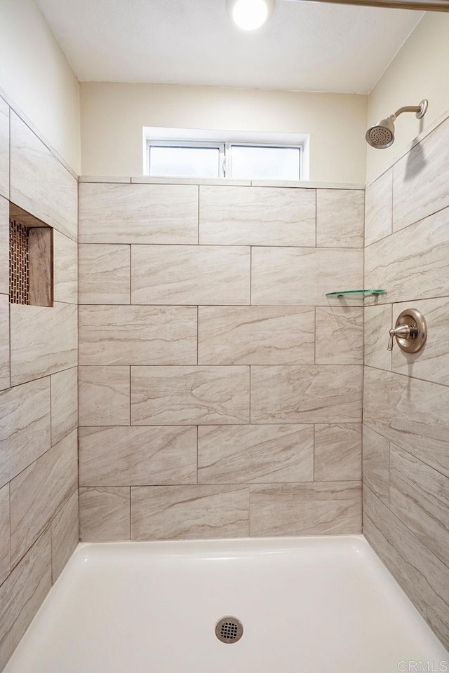 358 Mainsail Rd, Oceanside, CA 92054 - full bathroom featuring tiled shower
