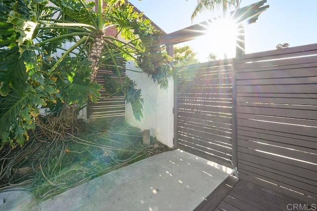 358 Mainsail Rd, Oceanside, CA 92054 - view of side of property