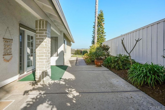358 Mainsail Rd, Oceanside, CA 92054 - view of patio / terrace