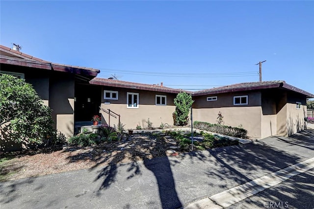 view of front of property with stucco siding