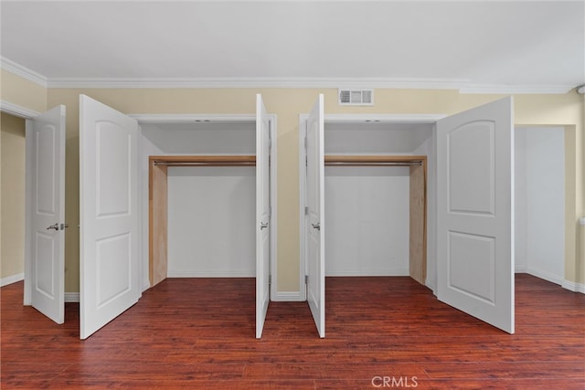 closet with visible vents